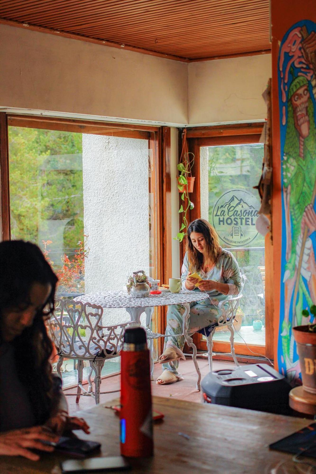 La Casona Hostel San Carlos de Bariloche Exteriör bild